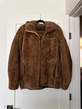 Uniqlo Plush Brown Teddy Fleece Jacket - Cozy Outdoor Layer